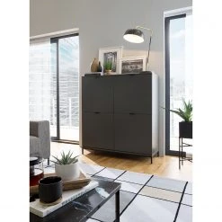 Studio Copenhagen Hochkommode Harma - Dunkelgrau 18 Studio Copenhagen Hochkommode Harma - Dunkelgrau -Wohnzimmermöbel boutique en ligne 1000007066 181026 16371201 MOOD GALLERYIMAGES P000000001000007066 mood