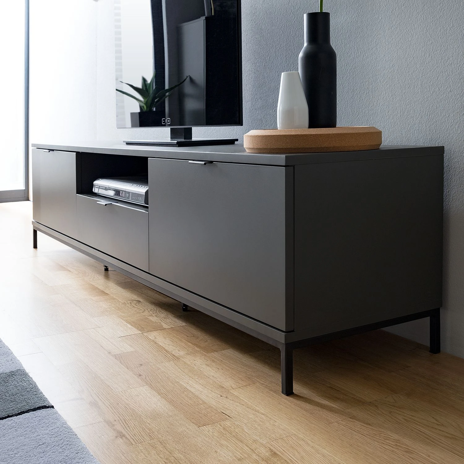 Studio Copenhagen TV-Lowboard Harma - Dunkelgrau 10 Studio Copenhagen TV-Lowboard Harma - Dunkelgrau – Bild 10