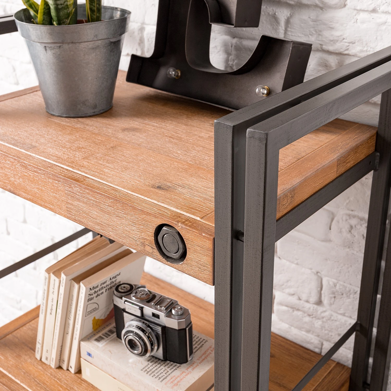 Ars manufacti Regal Manchester IV - Akazie massiv / Metall - Akazie / Anthrazit 9 Ars manufacti Regal Manchester IV - Akazie massiv / Metall - Akazie / Anthrazit – Bild 9