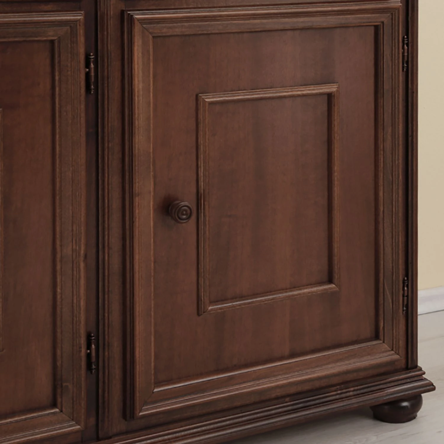 Montreux Sideboard Arabella I - Ayous teilmassiv - Antikbraun 7 Montreux Sideboard Arabella I - Ayous teilmassiv - Antikbraun – Bild 7