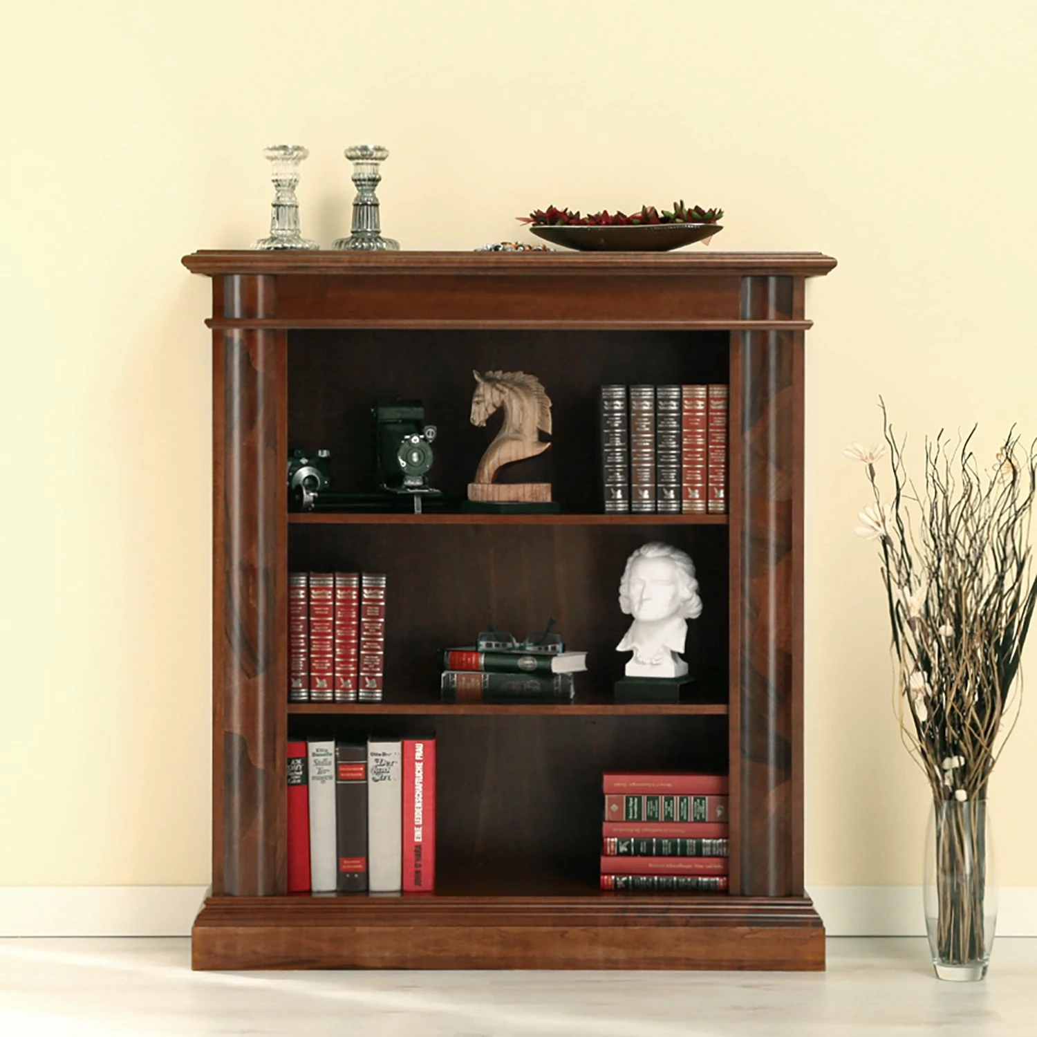 Montreux Mehrzweckregal Materro I - Echtholzfurnier - Nussbaum Antik 3 Montreux Mehrzweckregal Materro I - Echtholzfurnier - Nussbaum Antik – Bild 3