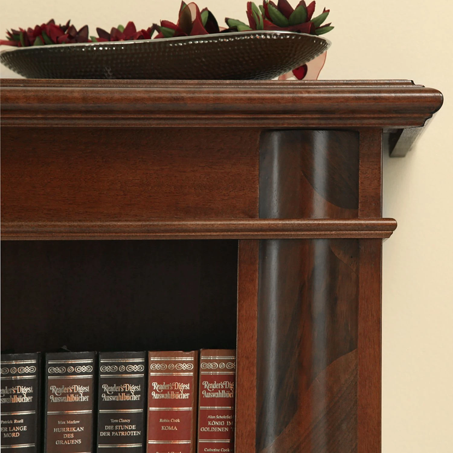 Montreux Mehrzweckregal Materro I - Echtholzfurnier - Nussbaum Antik 10 Montreux Mehrzweckregal Materro I - Echtholzfurnier - Nussbaum Antik – Bild 10