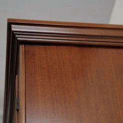 Montreux Vitrinenschrank Siena - Ayous teilmassiv - Antikbraun 29 Montreux Vitrinenschrank Siena - Ayous teilmassiv - Antikbraun -Wohnzimmermöbel boutique en ligne 1000017527 140 GALLERYIMAGES P000000001000017527