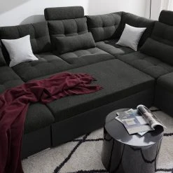 Fredriks Wohnlandschaft Puntiro I - Kunstleder Lilo / Strukturstoff Satur: Schwarz / Anthrazit - Longchair davorstehend links / Ottomane rechts 48 Fredriks Wohnlandschaft Puntiro I - Kunstleder Lilo / Strukturstoff Satur: Schwarz / Anthrazit - Longchair davorstehend links / Ottomane rechts -Wohnzimmermöbel boutique en ligne 1000021540 210614 18402100130 DETAILS P000000001000021540