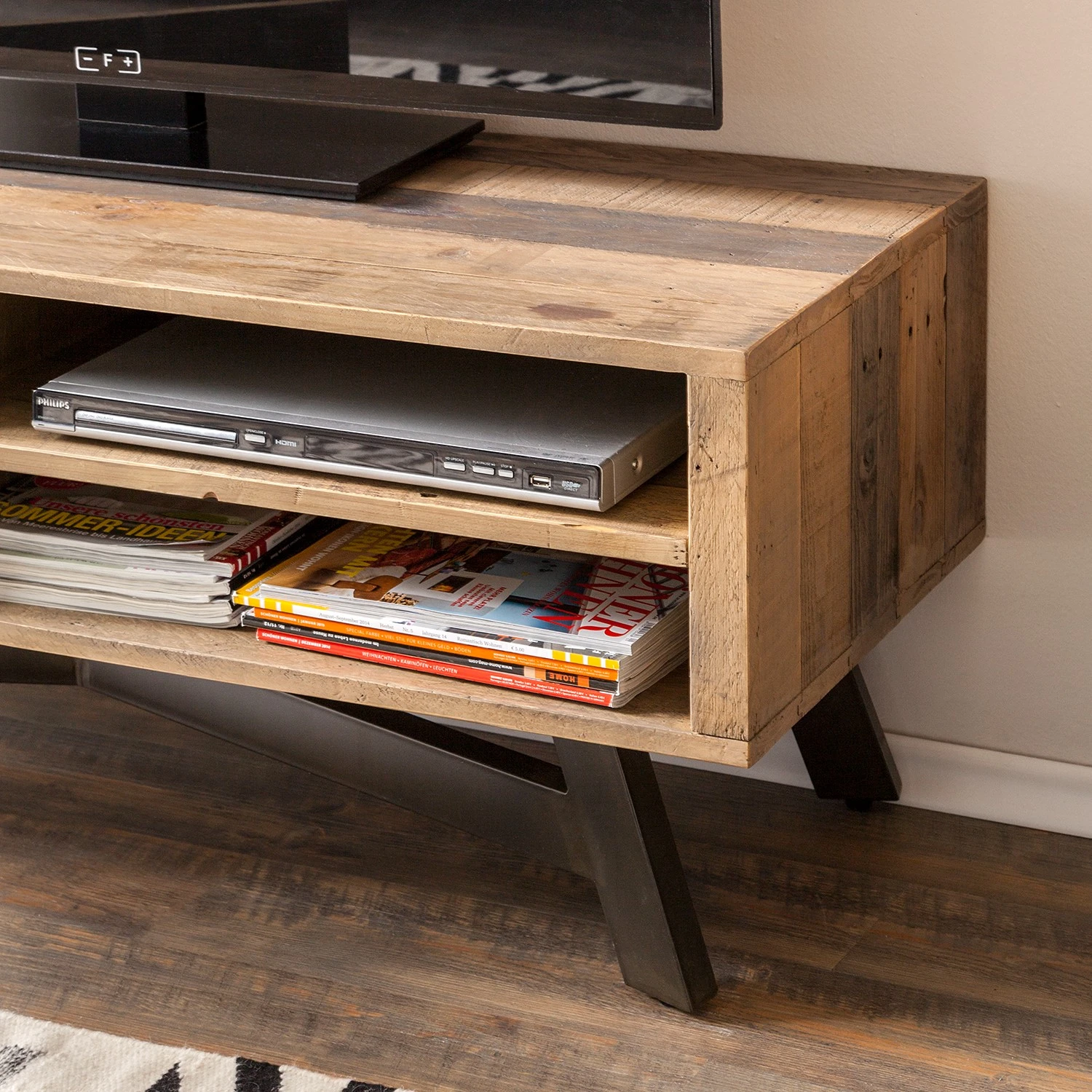 Ars manufacti TV-Lowboard Tamati I - Pinie massiv 8 Ars manufacti TV-Lowboard Tamati I - Pinie massiv – Bild 8