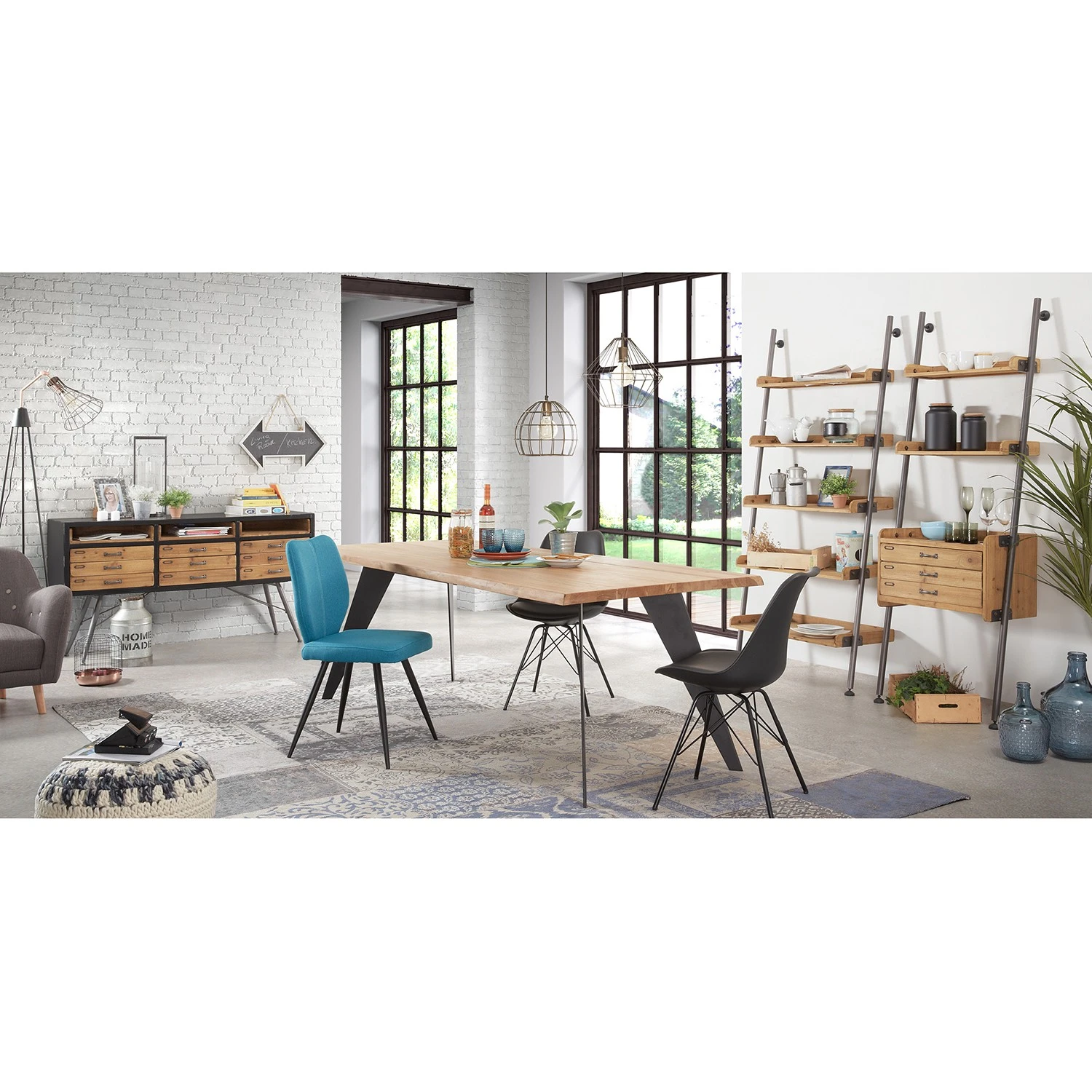 Ars manufacti Regal Calafell I - Tanne massiv / Eisen - Tanne / Schwarz 2 Ars manufacti Regal Calafell I - Tanne massiv / Eisen - Tanne / Schwarz – Bild 2