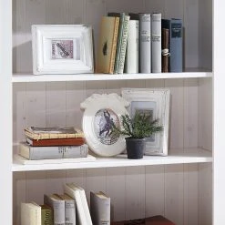 Maison Belfort Regal Bergen II - Kiefer Weiß / Kiefer Laugenfarbig 10 Maison Belfort Regal Bergen II - Kiefer Weiß / Kiefer Laugenfarbig -Wohnzimmermöbel boutique en ligne 1000104436 211122 08321701072 DETAILS P000000001000104436