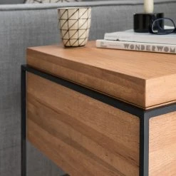 Studio Copenhagen Beistelltisch Cubus I - Eiche Massiv / Metall - Eiche 23 Studio Copenhagen Beistelltisch Cubus I - Eiche Massiv / Metall - Eiche -Wohnzimmermöbel boutique en ligne 1000114081 190417 14473400026 GALLERYIMAGES P000000001000114081