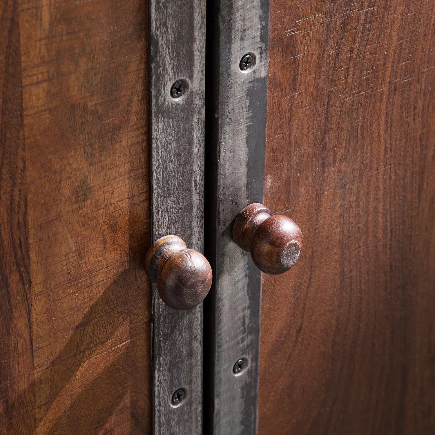 Ars manufacti Sideboard Wharton II - Akazie teilmassiv / Stahl 9 Ars manufacti Sideboard Wharton II - Akazie teilmassiv / Stahl – Bild 9