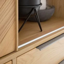 Ars manufacti Barschrank Dharai - Echtholzfurnier / Metall - Eiche / Silber 29 Ars manufacti Barschrank Dharai - Echtholzfurnier / Metall - Eiche / Silber -Wohnzimmermöbel boutique en ligne 1000117156 180827 07154815 GALLERYIMAGES P000000001000117156