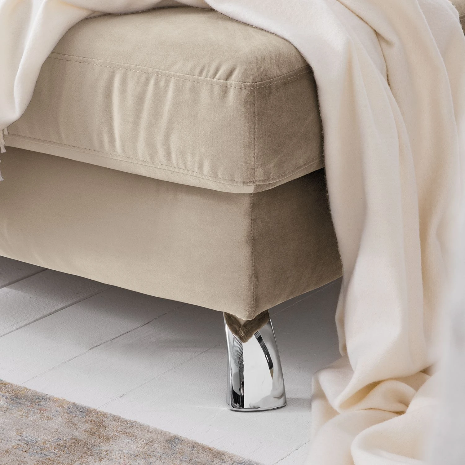 Jack & Alice Recamiere Habay - Microfaser - Hellbeige - Armlehne davorstehend links 12 Jack & Alice Recamiere Habay - Microfaser - Hellbeige - Armlehne davorstehend links – Bild 12