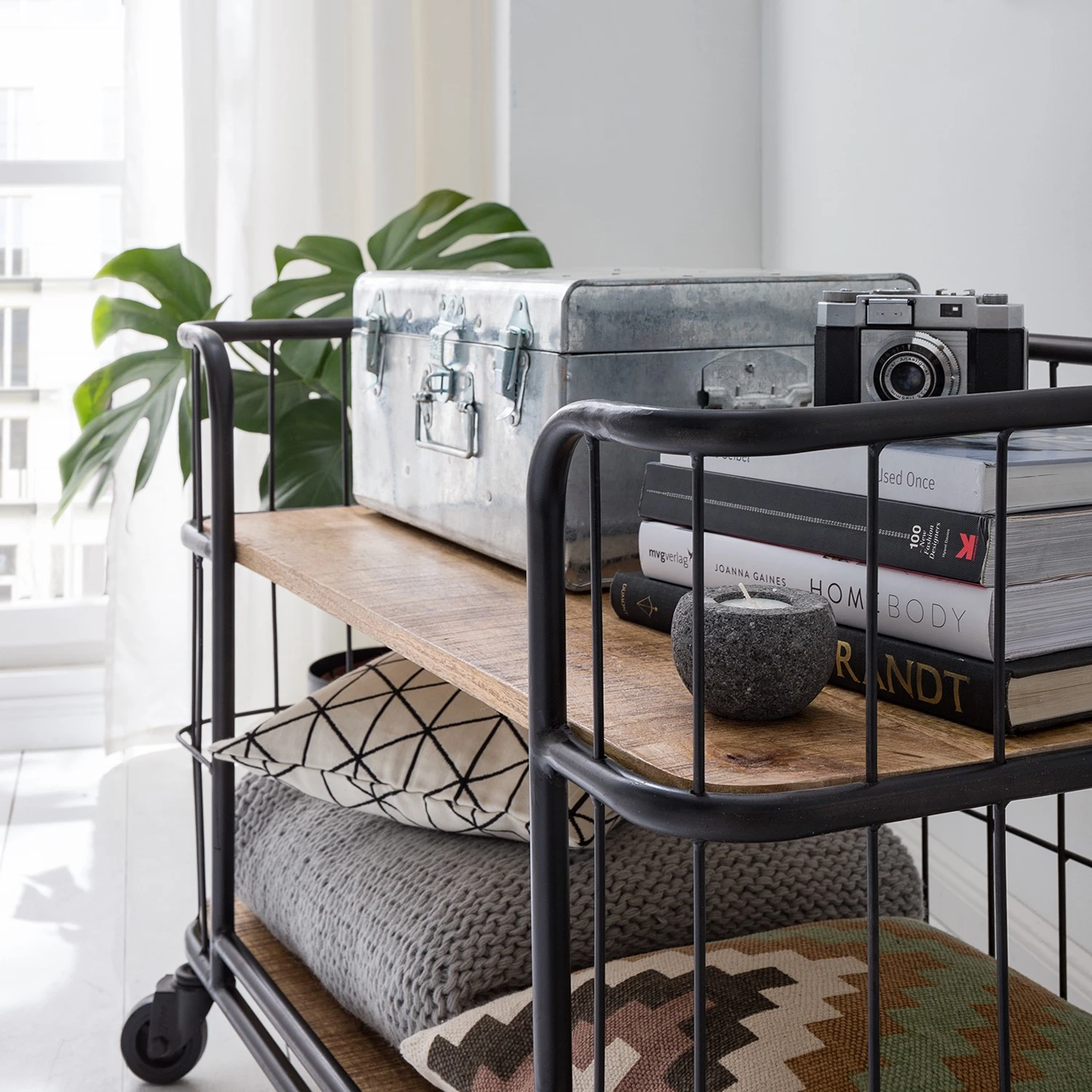 Ars manufacti Regal Namber II - Mango massiv / Metall - Mango / Schwarz 12 Ars manufacti Regal Namber II - Mango massiv / Metall - Mango / Schwarz – Bild 12