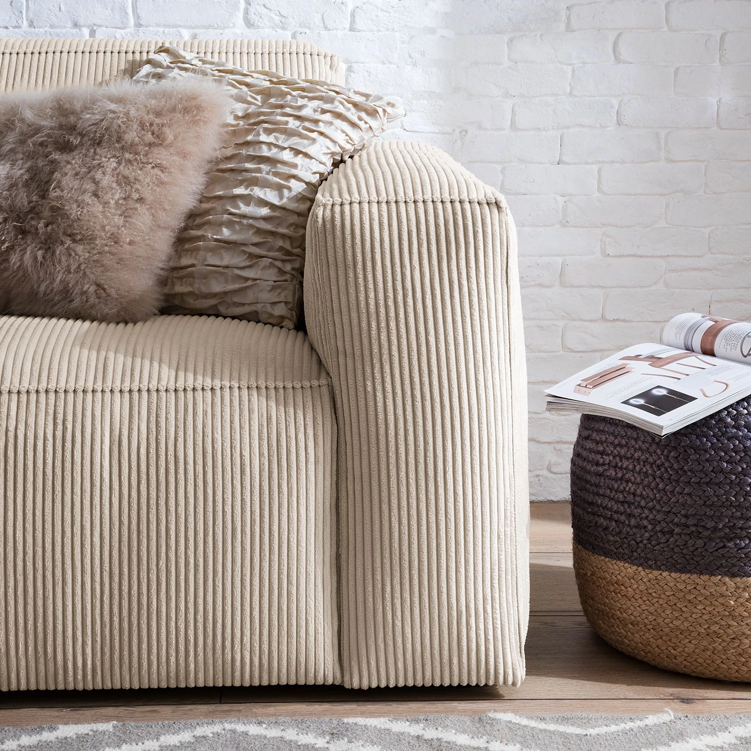 Ars Natura 2-Sitzer Sofa LORALAI - Cordstoff Lola: Creme 11 Ars Natura 2-Sitzer Sofa LORALAI - Cordstoff Lola: Creme – Bild 11