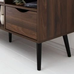 Mørteens TV-Lowboard Gjora I - Gummibaum teilmassiv - Walnuss -Wohnzimmermöbel boutique en ligne 1000123441 190321 17262500011 GALLERYIMAGES P000000001000123441