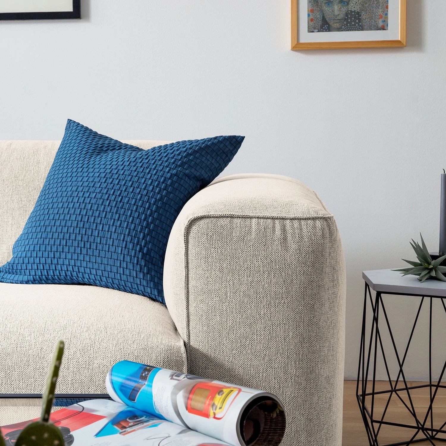 Studio Copenhagen Ecksofa HUDSON 1,5-Sitzer mit Longchair - Webstoff Saia: Beige - Longchair davorstehend links 7 Studio Copenhagen Ecksofa HUDSON 1,5-Sitzer mit Longchair - Webstoff Saia: Beige - Longchair davorstehend links – Bild 7