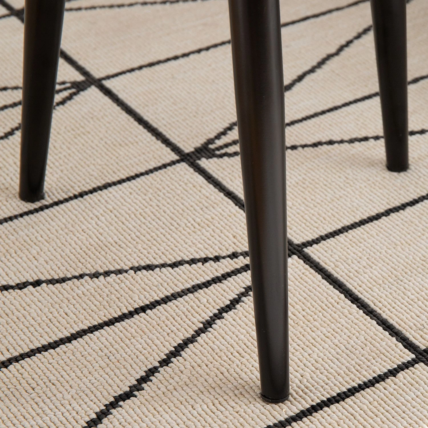 Mørteens Beistelltisch Kitt S - Eiche Dekor Schwarz / Schwarz 12 Mørteens Beistelltisch Kitt S - Eiche Dekor Schwarz / Schwarz – Bild 12