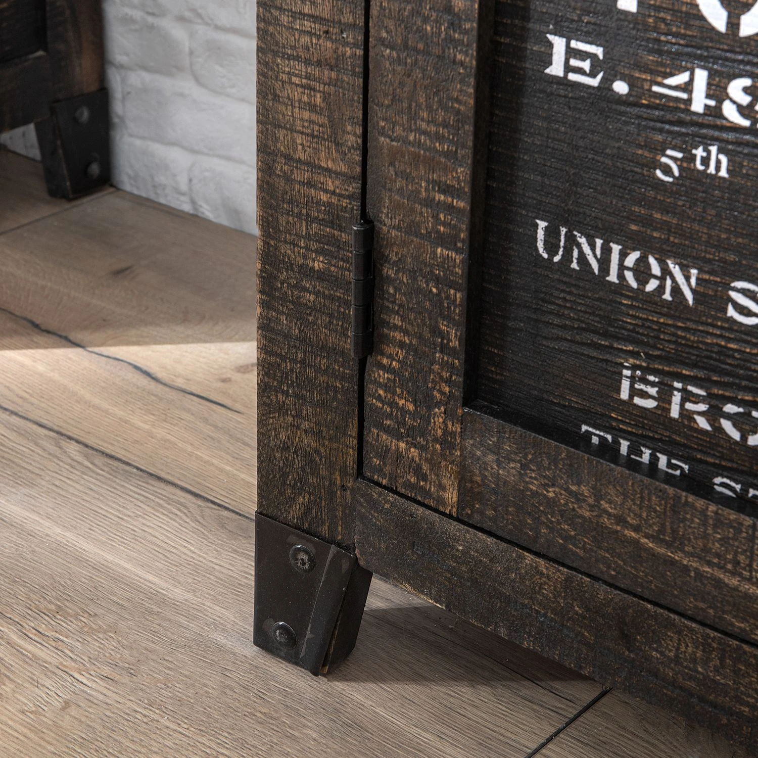 Ars manufacti Kommode Keyport I - Mango massiv 14 Ars manufacti Kommode Keyport I - Mango massiv – Bild 14