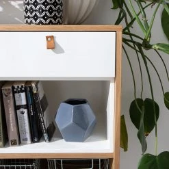 Studio Copenhagen Kommode Vallsta ll - Esche / Schwarz 29 Studio Copenhagen Kommode Vallsta ll - Esche / Schwarz -Wohnzimmermöbel boutique en ligne 1000143911 190122 09464100019 GALLERYIMAGES P000000001000143911