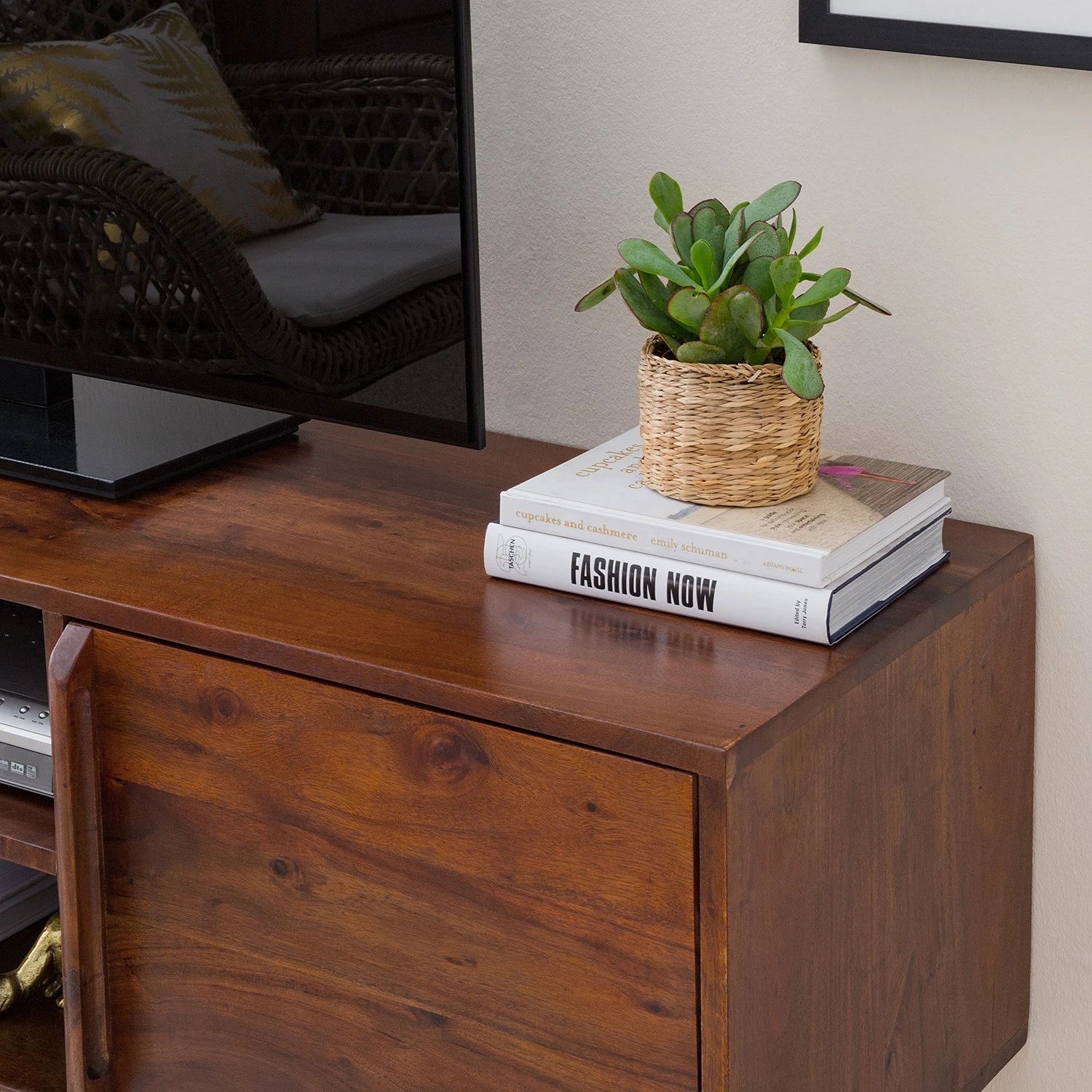 Ars manufacti TV-Lowboard Baxley - Akazie massiv / Metall - Akazie / Gold 13 Ars manufacti TV-Lowboard Baxley - Akazie massiv / Metall - Akazie / Gold – Bild 13