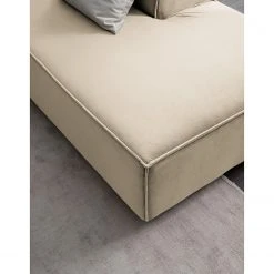 Wohnlandschaft Kinx II - Samt - Samt Shyla: Beige - Longchair davorstehend links / Ottomane rechts -Wohnzimmermöbel boutique en ligne 1000155708 210323 15180500948 DETAILS P000000001000155708
