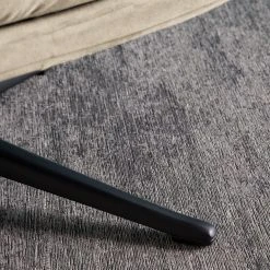 Studio Copenhagen Sessel Garbo IV - Samt Shyla: Beige - Schwarz 24 Studio Copenhagen Sessel Garbo IV - Samt Shyla: Beige - Schwarz -Wohnzimmermöbel boutique en ligne 1000156392 200113 13015400275 DETAILS P000000001000156392