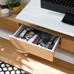 Fredriks TV-Lowboard Hensies - Matt Weiß / Asteiche 25 Fredriks TV-Lowboard Hensies - Matt Weiß / Asteiche -Wohnzimmermöbel boutique en ligne 1000174305 200117 07244800006 DETAILS P000000001000174305