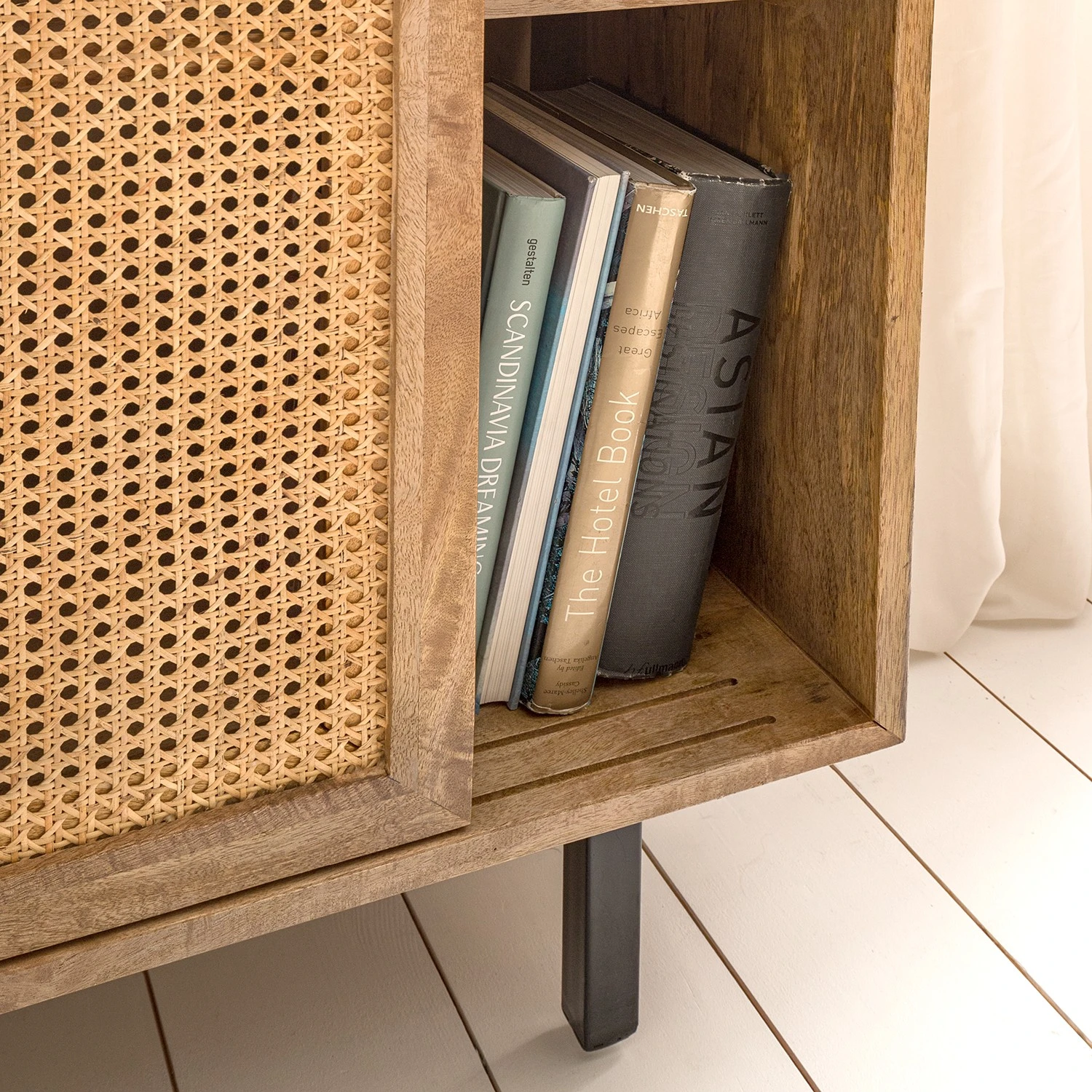 Ars manufacti Highboard Vina - Mango massiv / Wiener Geflecht - Mango / Schwarz 18 Ars manufacti Highboard Vina - Mango massiv / Wiener Geflecht - Mango / Schwarz – Bild 18