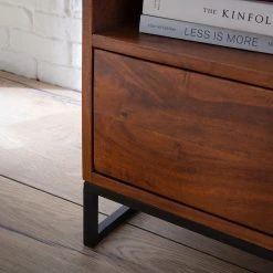 Ars manufacti TV-Lowboard Woodson V - Akazie massiv - Akazie Braun -Wohnzimmermöbel boutique en ligne 1000182852 200323 09584600020 MOOD DETAILS P000000001000182852 mood