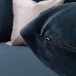 Jack & Alice Ecksofa Ellens III - Samt - Longchair davorstehend rechts -Wohnzimmermöbel boutique en ligne 1000183802 201103 11523800009 DETAILS P000000001000183802