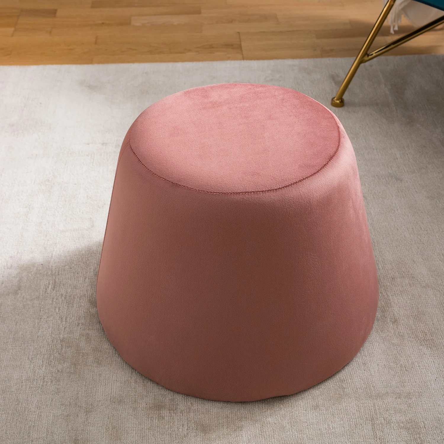 Mørteens Polsterhocker Alak - Samt - Mauve 3 Mørteens Polsterhocker Alak - Samt - Mauve – Bild 3