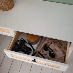 Maison Belfort Konsole/Schminktisch Belleria - Kiefer massiv / Wiener Geflecht - Weiß 24 Maison Belfort Konsole/Schminktisch Belleria - Kiefer massiv / Wiener Geflecht - Weiß -Wohnzimmermöbel boutique en ligne 1000187588 200430 12442900008 DETAILS P000000001000187588