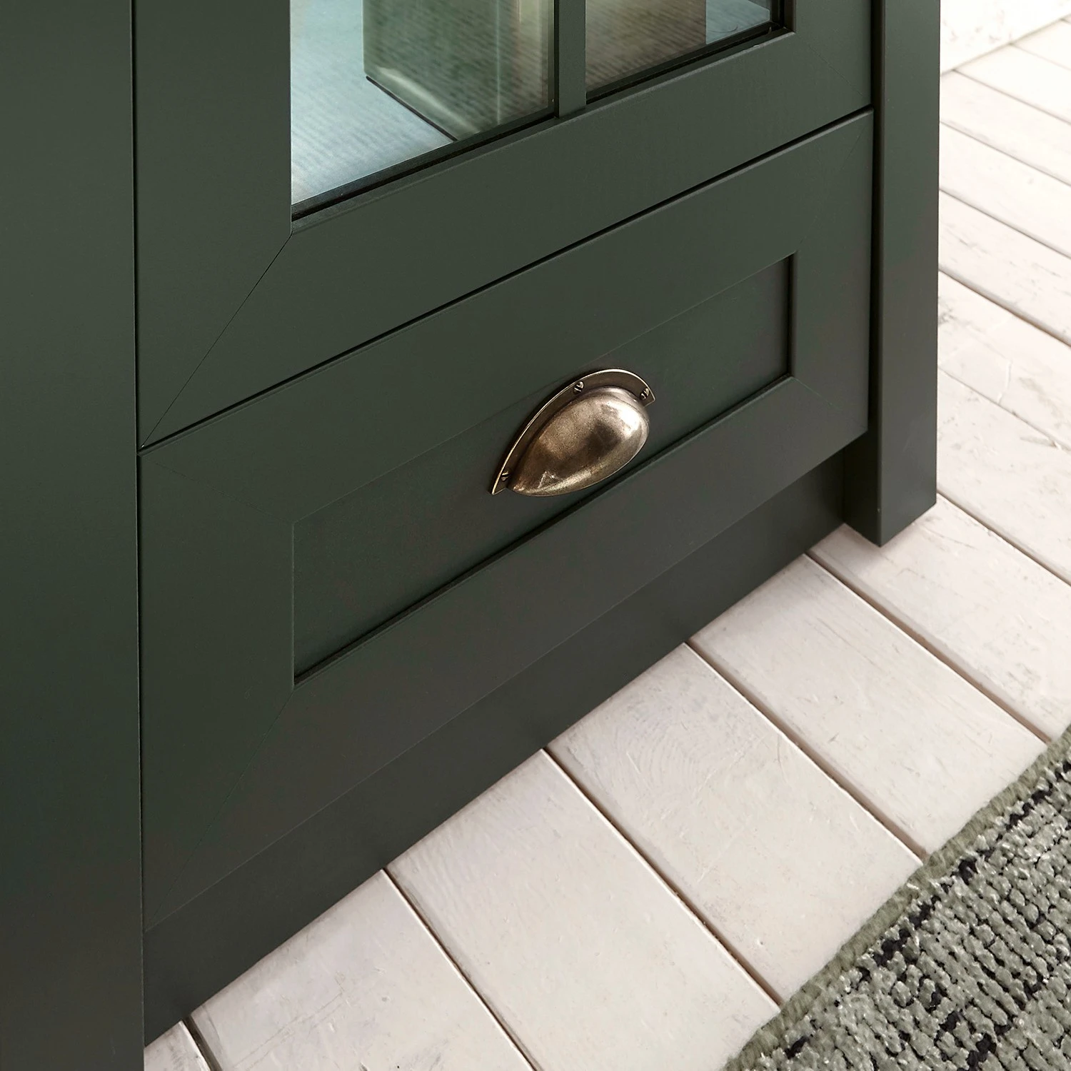 Ridgevalley Standvitrine Beauville - Moosgrün / Gold 8 Ridgevalley Standvitrine Beauville - Moosgrün / Gold – Bild 8