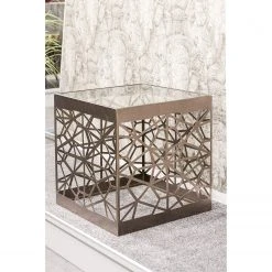 Red Living Beistelltisch Lindsfors I - Glas / Stahl - Antikbronze 8 Red Living Beistelltisch Lindsfors I - Glas / Stahl - Antikbronze -Wohnzimmermöbel boutique en ligne 1000196485 191211 14162800027 MOOD DETAILS P000000001000196485 mood