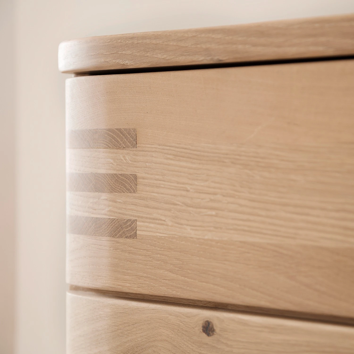 Loftscape TV-Lowboard Salvo - Eiche teilmassiv - Balkeneiche Bianco / Grau - Breite: 180 cm 8 Loftscape TV-Lowboard Salvo - Eiche teilmassiv - Balkeneiche Bianco / Grau - Breite: 180 cm – Bild 8