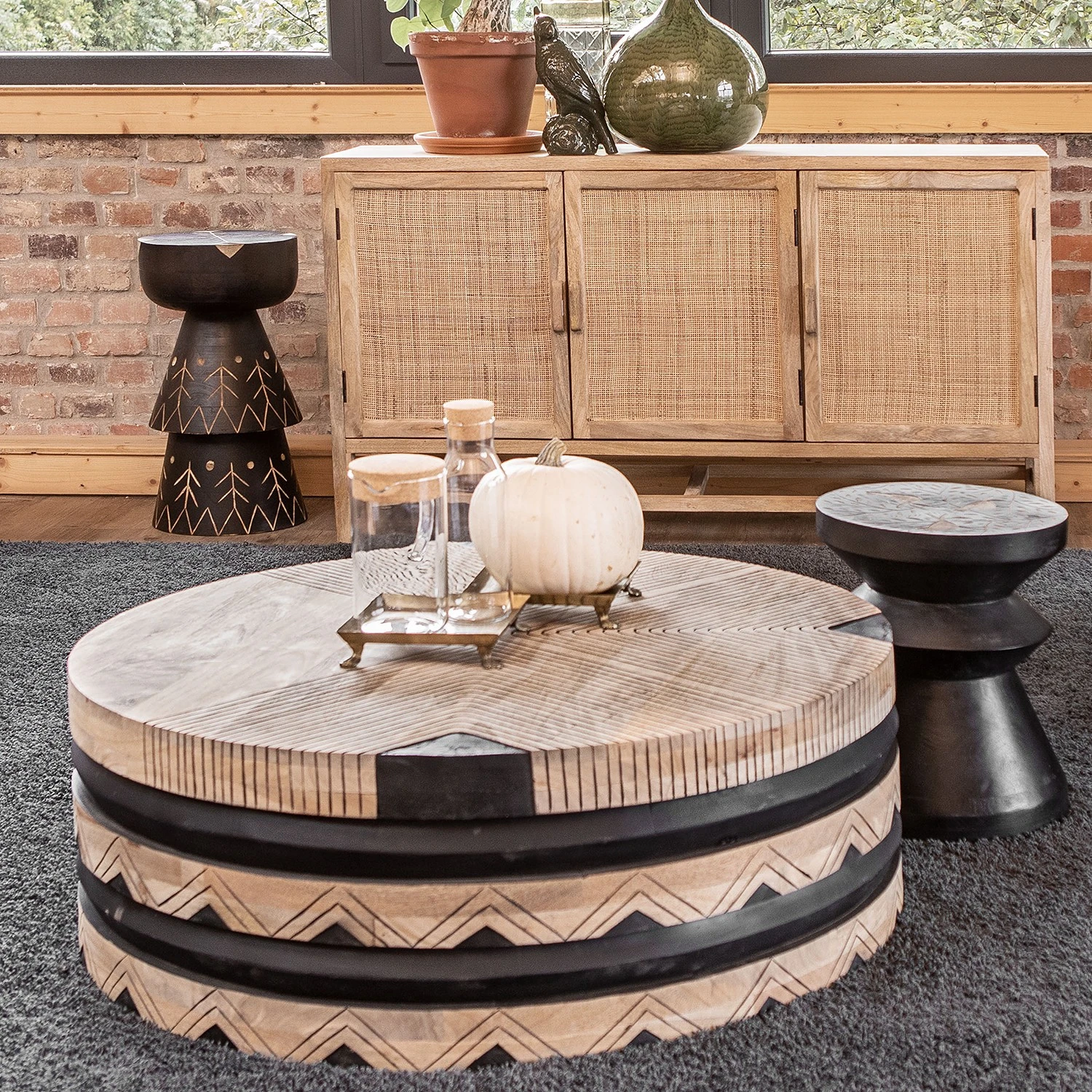 Red Living Couchtisch Edgewood I - Mango massiv - Mango / Mango Schwarz 2 Red Living Couchtisch Edgewood I - Mango massiv - Mango / Mango Schwarz – Bild 2