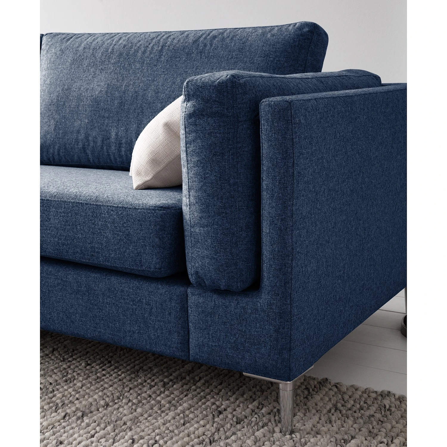 Studio Copenhagen Ecksofa COSO Classic+ mit Longchair - Webstoff Inze: Blau - Breite: 287 cm - Longchair davorstehend links - Chrom glänzend 9 Studio Copenhagen Ecksofa COSO Classic+ mit Longchair - Webstoff Inze: Blau - Breite: 287 cm - Longchair davorstehend links - Chrom glänzend – Bild 9