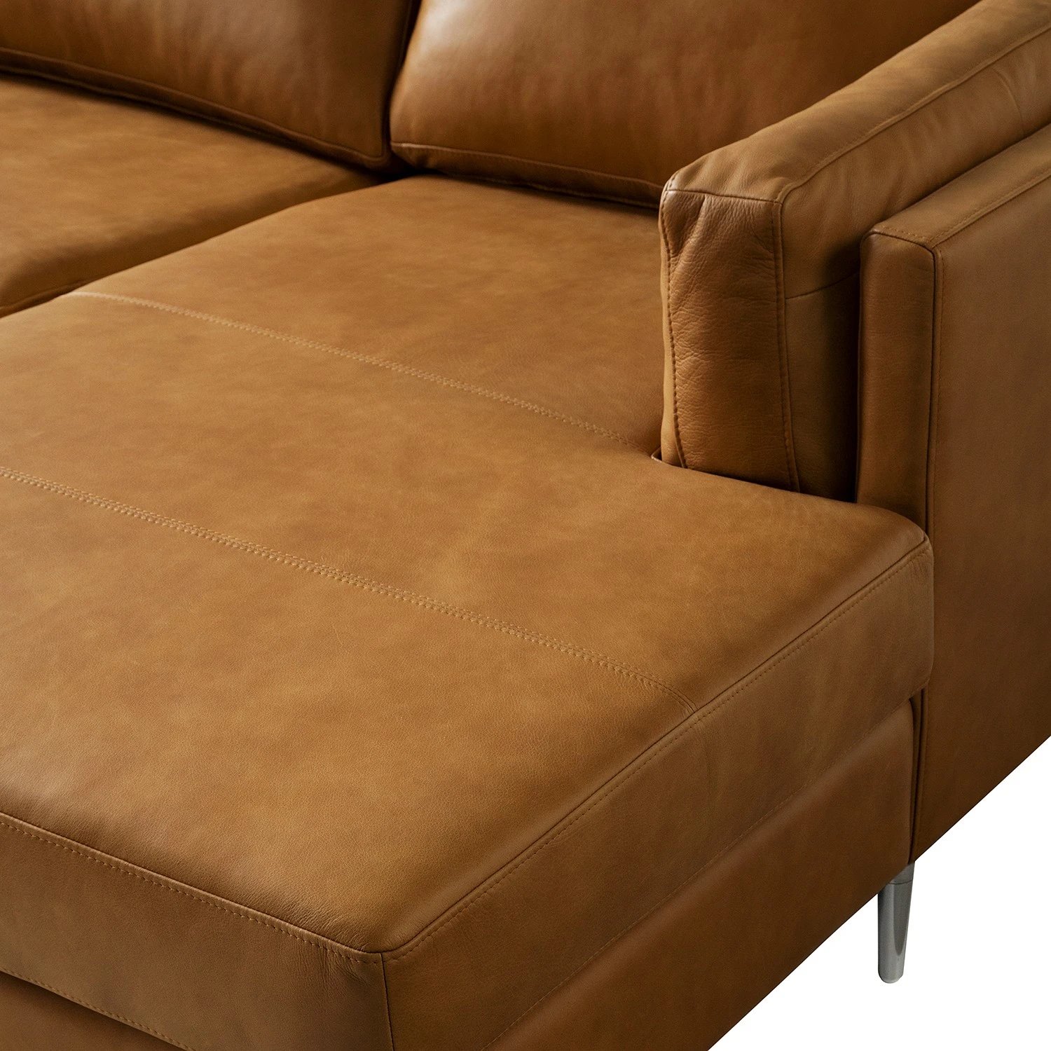 Studio Copenhagen Wohnlandschaft COSO Classic+ - Echtleder Taru: Hellbraun - Longchair davorstehend rechts / Ottomane links - Bettkasten - Chrom glänzend 21 Studio Copenhagen Wohnlandschaft COSO Classic+ - Echtleder Taru: Hellbraun - Longchair davorstehend rechts / Ottomane links - Bettkasten - Chrom glänzend – Bild 21