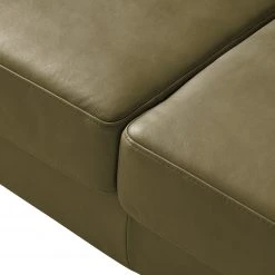 Studio Copenhagen Ecksofa COSO Classic+ mit Longchair - Echtleder Taru: Olivgrün - Breite: 287 cm - Longchair davorstehend links - Eiche Dunkel -Wohnzimmermöbel boutique en ligne 1000212812 200825 13293500303 DETAILS P000000001000212812
