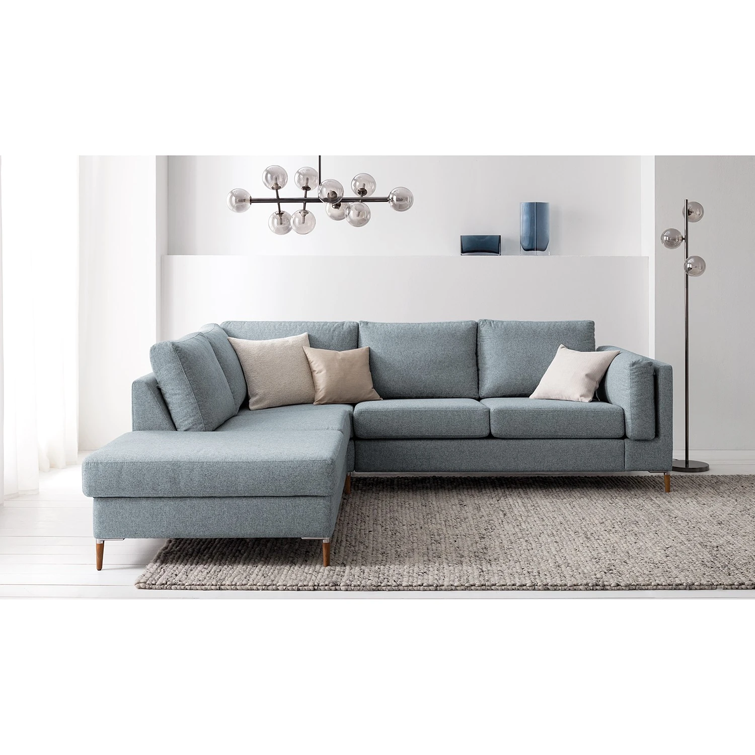 Studio Copenhagen Ecksofa COSO Classic+ mit Ottomane - Webstoff Inze: Graublau - Breite: 245 cm - Ottomane davorstehend links - Bettkasten - Eiche Dunkel 3 Studio Copenhagen Ecksofa COSO Classic+ mit Ottomane - Webstoff Inze: Graublau - Breite: 245 cm - Ottomane davorstehend links - Bettkasten - Eiche Dunkel – Bild 3