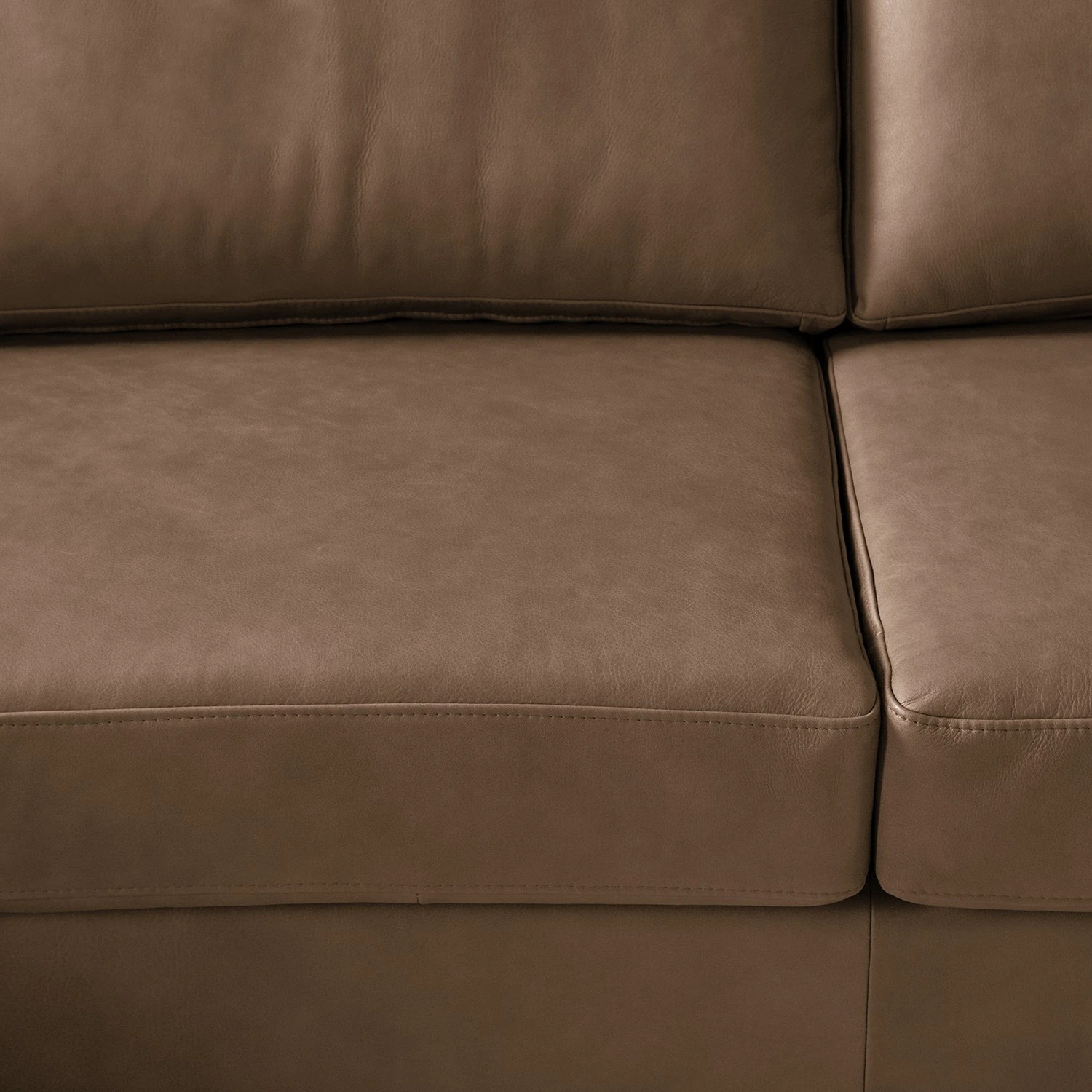 Studio Copenhagen Ecksofa COSO Classic+ mit Ottomane - Echtleder Taru: Nougat - Breite: 245 cm - Ottomane davorstehend rechts - Bettkasten - Eiche Dunkel 19 Studio Copenhagen Ecksofa COSO Classic+ mit Ottomane - Echtleder Taru: Nougat - Breite: 245 cm - Ottomane davorstehend rechts - Bettkasten - Eiche Dunkel – Bild 19