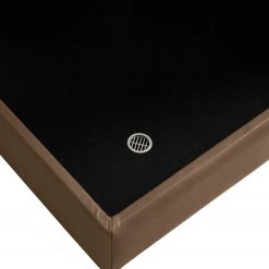 Studio Copenhagen Ecksofa COSO Classic+ mit Ottomane - Echtleder Taru: Nougat - Breite: 245 cm - Ottomane davorstehend rechts - Bettkasten - Eiche Dunkel 55 Studio Copenhagen Ecksofa COSO Classic+ mit Ottomane - Echtleder Taru: Nougat - Breite: 245 cm - Ottomane davorstehend rechts - Bettkasten - Eiche Dunkel -Wohnzimmermöbel boutique en ligne 1000212869 200825 13330200568 DETAILS P000000001000212869