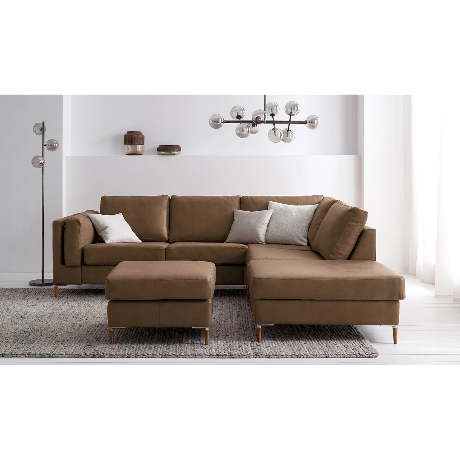 Studio Copenhagen Ecksofa COSO Classic+ mit Ottomane - Echtleder Taru: Nougat - Breite: 245 cm - Ottomane davorstehend rechts - Bettkasten - Eiche Dunkel 4 Studio Copenhagen Ecksofa COSO Classic+ mit Ottomane - Echtleder Taru: Nougat - Breite: 245 cm - Ottomane davorstehend rechts - Bettkasten - Eiche Dunkel – Bild 4