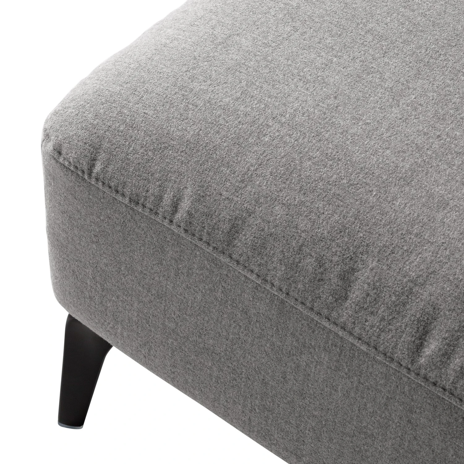 Studio Copenhagen Polsterhocker Berrie - Webstoff Milan: Hellgrau 10 Studio Copenhagen Polsterhocker Berrie - Webstoff Milan: Hellgrau – Bild 10