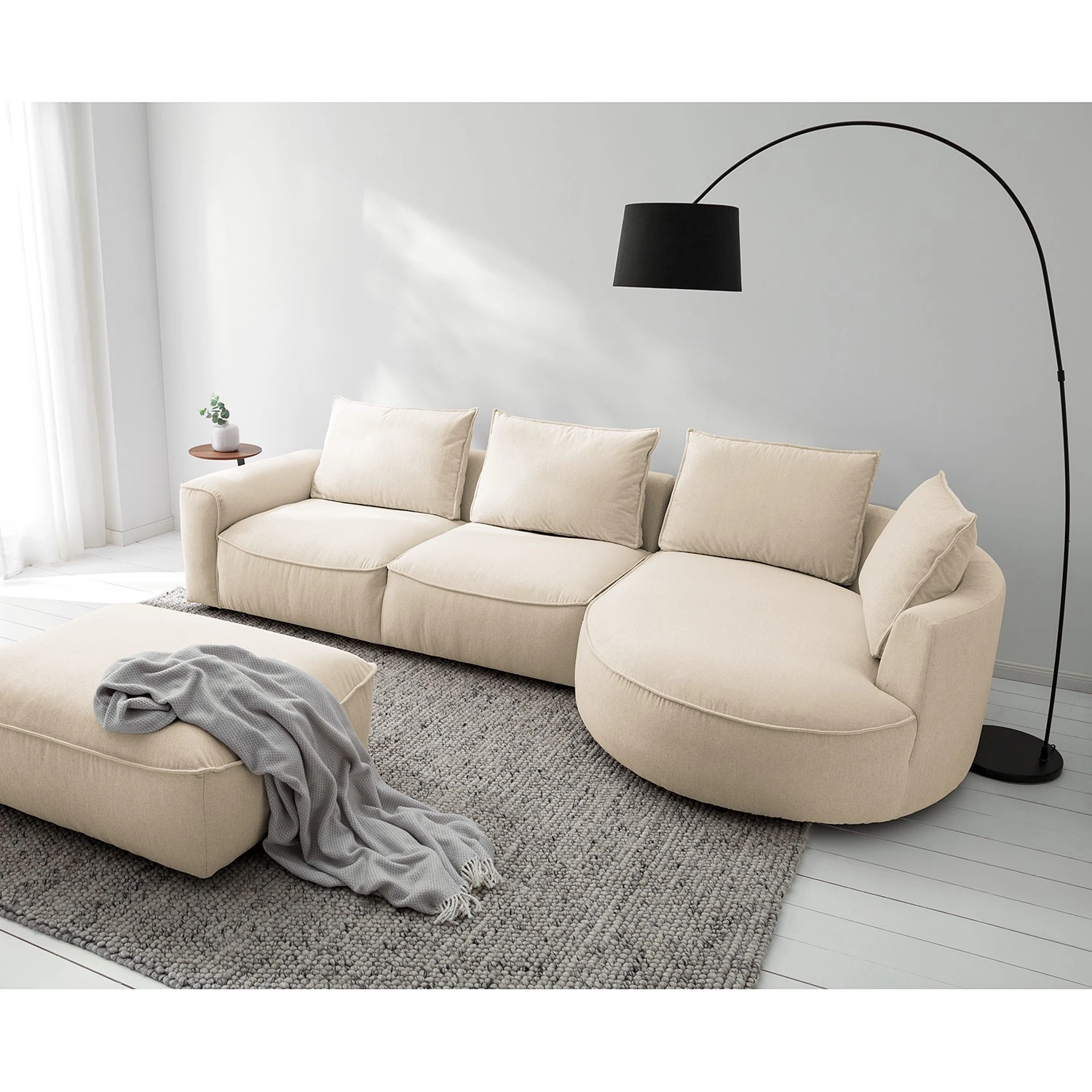 Studio Copenhagen Ecksofa Buckley I - Webstoff Saia: Beige - Longchair davorstehend rechts 2 Studio Copenhagen Ecksofa Buckley I - Webstoff Saia: Beige - Longchair davorstehend rechts – Bild 2