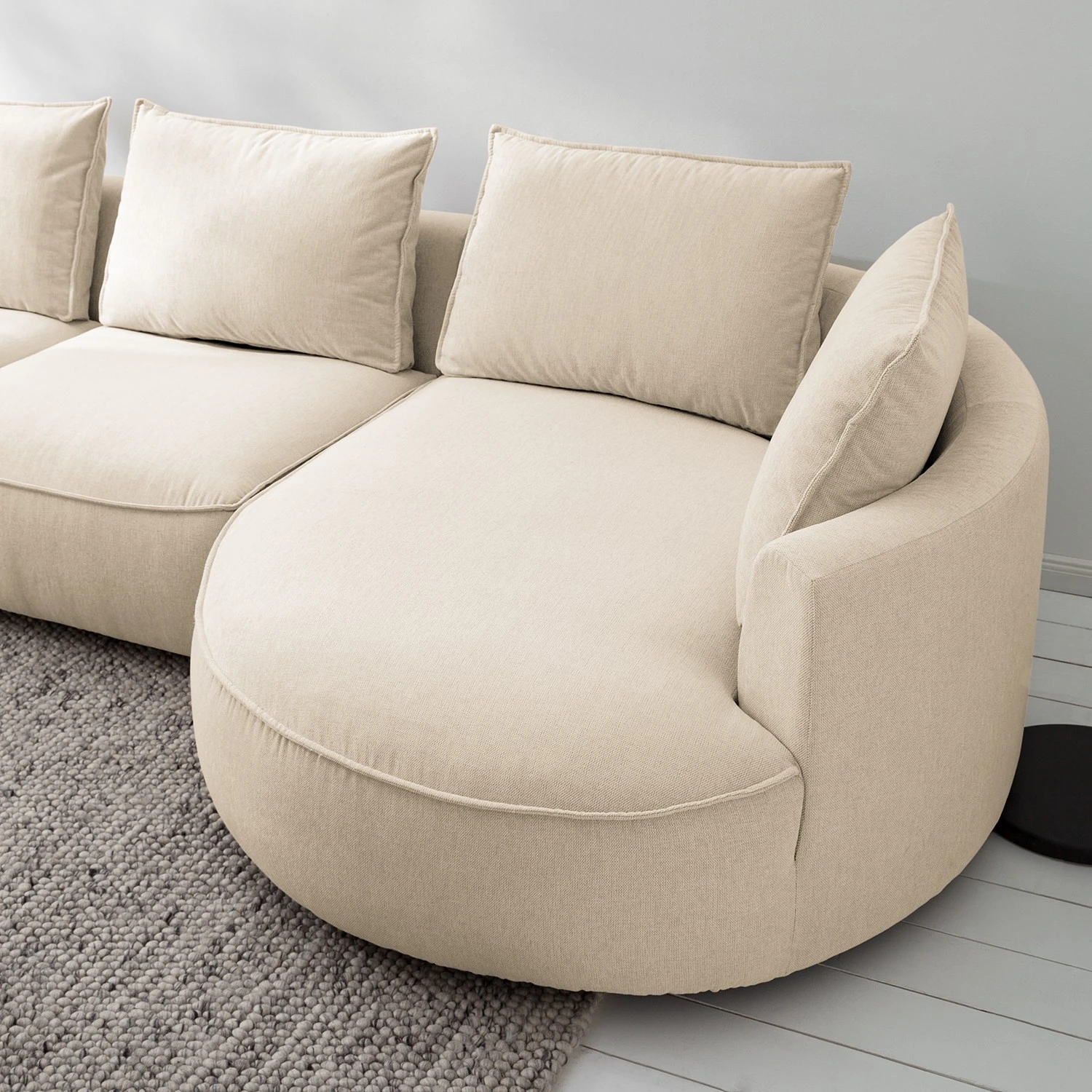 Studio Copenhagen Ecksofa Buckley I - Webstoff Saia: Beige - Longchair davorstehend rechts 14 Studio Copenhagen Ecksofa Buckley I - Webstoff Saia: Beige - Longchair davorstehend rechts – Bild 14