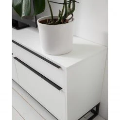 Fredriks Lowboard White Hall II - Matt Weiß / Schwarz 35 Fredriks Lowboard White Hall II - Matt Weiß / Schwarz -Wohnzimmermöbel boutique en ligne 1000218377 210316 08015600010 DETAILS P000000001000218377