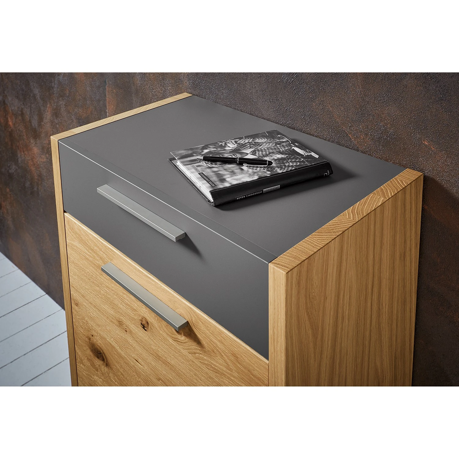 Voss Kommode Levio - Echtholzfurnier - Eiche - Grau - Breite: 61 cm - Türanschlag rechts 3 Voss Kommode Levio - Echtholzfurnier - Eiche - Grau - Breite: 61 cm - Türanschlag rechts – Bild 3