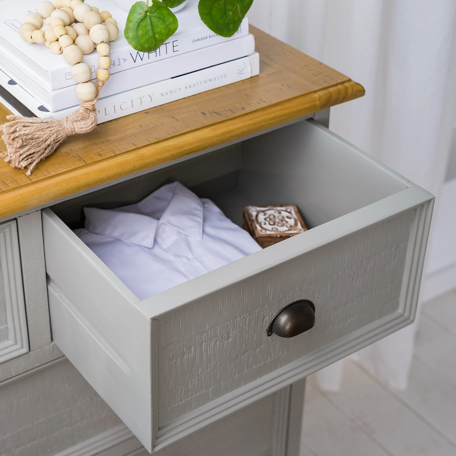 Maison Belfort Kommode Lavalle II - Kiefer teilmassiv - Kiefer / Hellgrau 7 Maison Belfort Kommode Lavalle II - Kiefer teilmassiv - Kiefer / Hellgrau – Bild 7