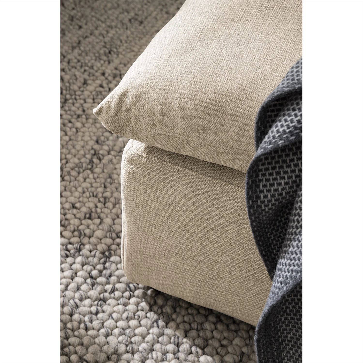 Studio Copenhagen Polsterhocker Velada - Webstoff - Kaschmir - Breite: 84 cm 9 Studio Copenhagen Polsterhocker Velada - Webstoff - Kaschmir - Breite: 84 cm – Bild 9