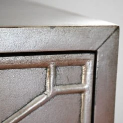 Red Living Kommode Thoury - Matt Silber 15 Red Living Kommode Thoury - Matt Silber -Wohnzimmermöbel boutique en ligne 1000242717 210121 08033700030 DETAILS P000000001000242717